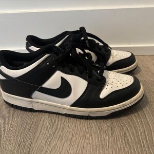 Nike Kids Black and White Sneakers